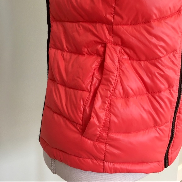 Calvin Klein Vest | Size: Small - Picture 5 of 10